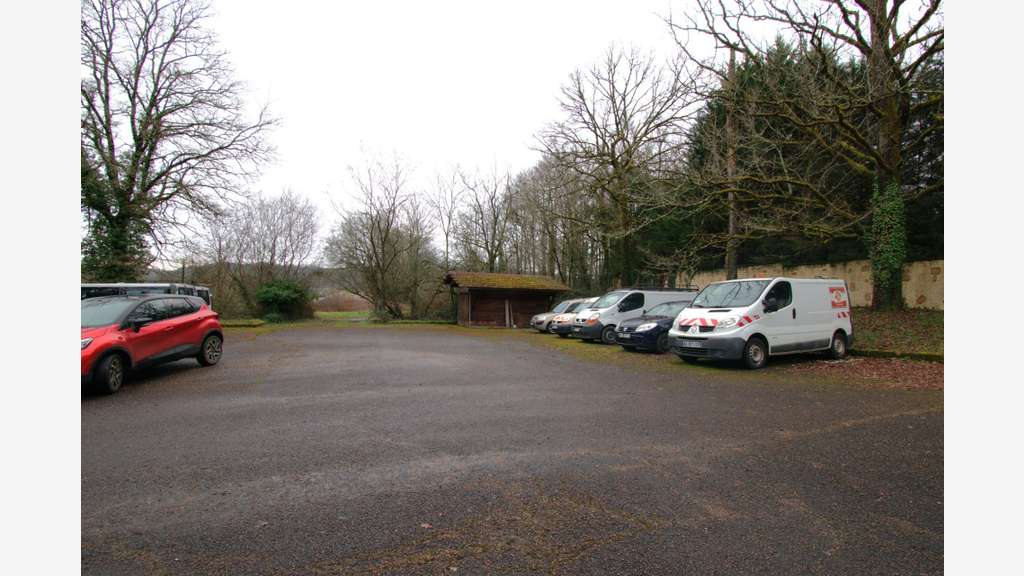 A vendre entrepôt 220m² Périgord Noir