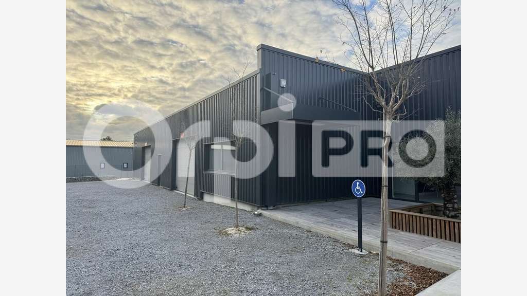 TETHIEU - ENTREPOT à vendre