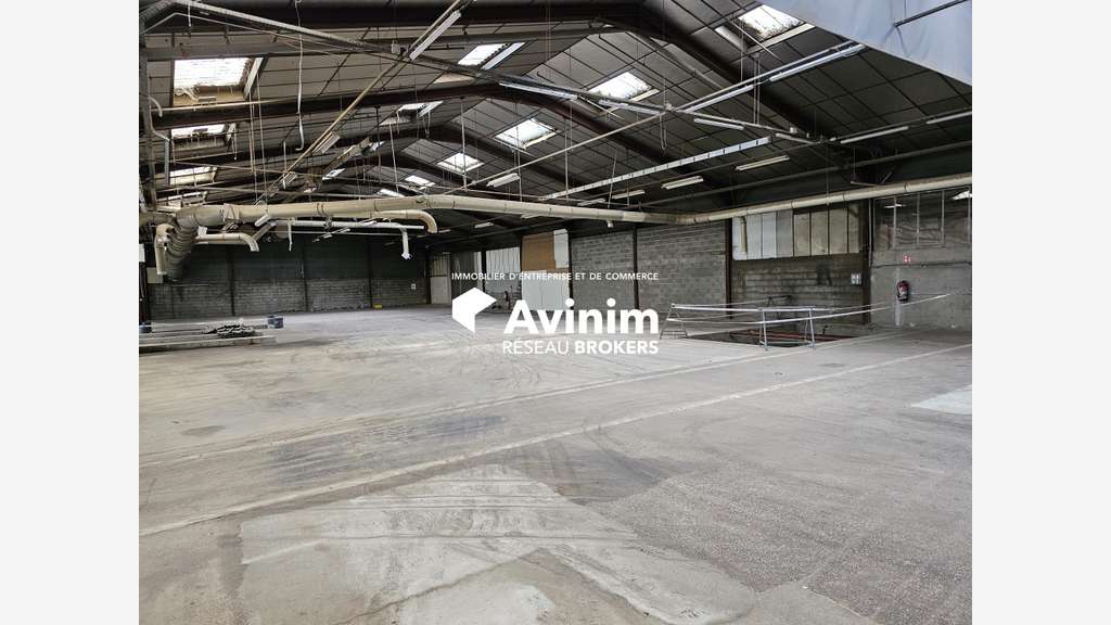 Bâtiment d'activité 5245m² à vendre à Thônes