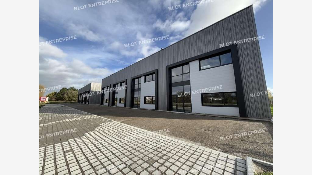 A vendre bâtiment 1 239m² à Thouaré-sur-Loire