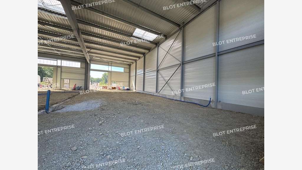 A vendre bâtiment 1 239m² à Thouaré-sur-Loire