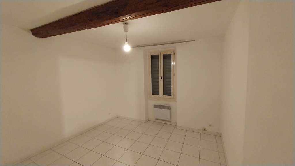Appartement + murs axe de St Jean du Var à Toulon