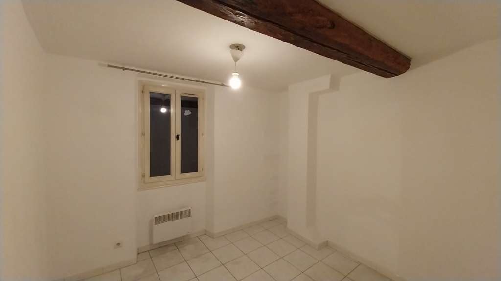 Appartement + murs axe de St Jean du Var à Toulon