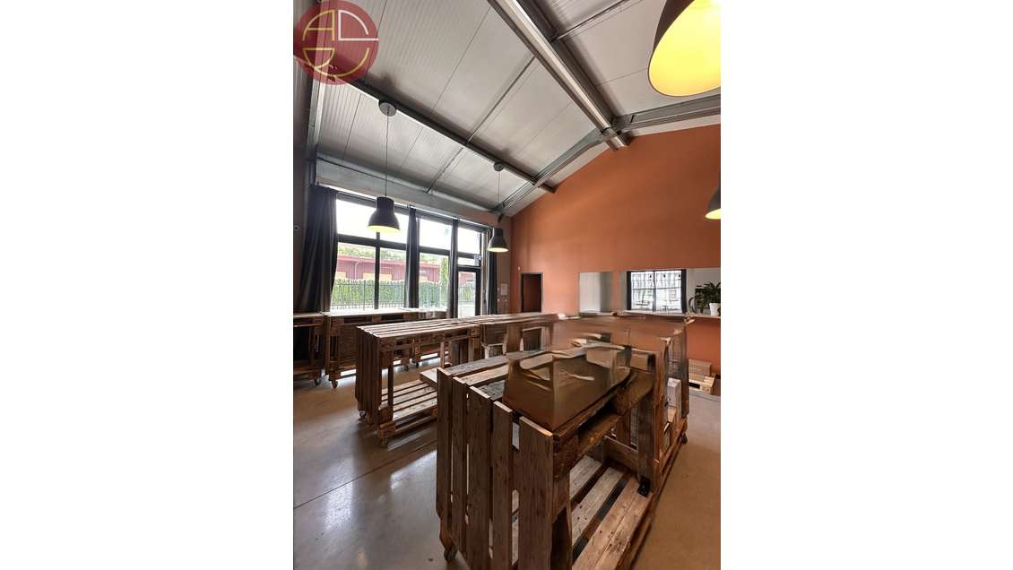 AV local 450m² avec bureaux à Toulouse Nord-Est