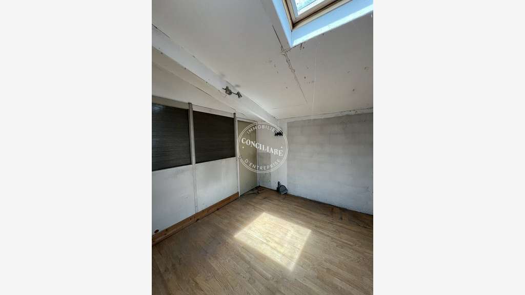 Vente entrepôt 72m² Fontaine Lestang Toulouse