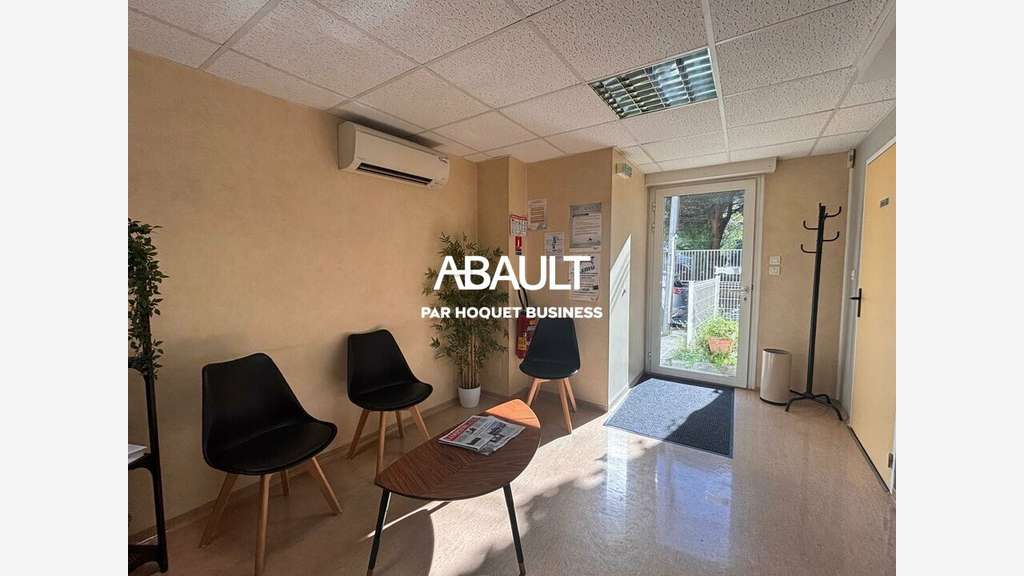 Local professionnel 123m² à vendre à Toulouse