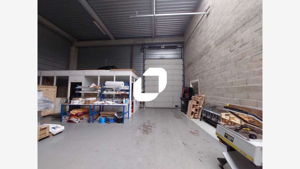 Vente Local d'activité 752m² Trappes