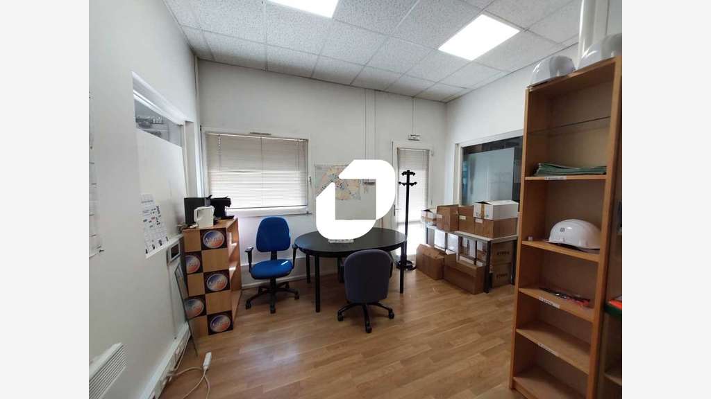 Vente Local d'activité 752m² Trappes