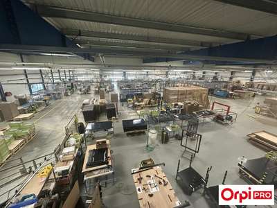 Locaux 5727m² sur 1ha à vendre à Trégueux