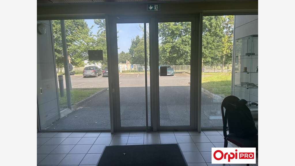 Locaux 5727m² sur 1ha à vendre à Trégueux