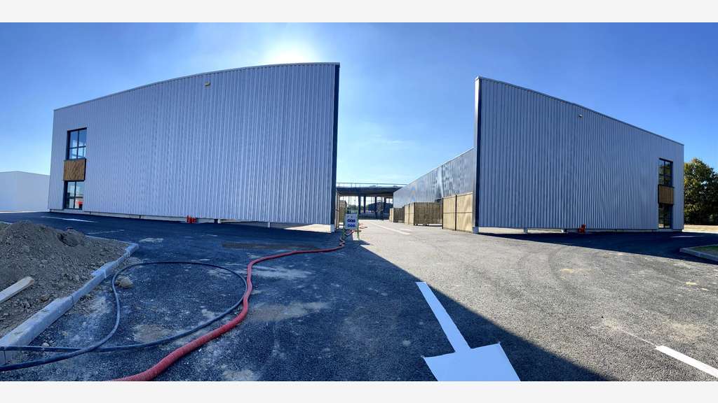 OPPORTUNITÉ RARE AV locaux neufs au Nord de Nantes