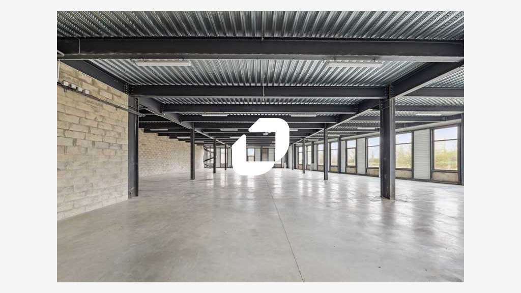 Vente Local d'activité 1971m² Tremblay en france