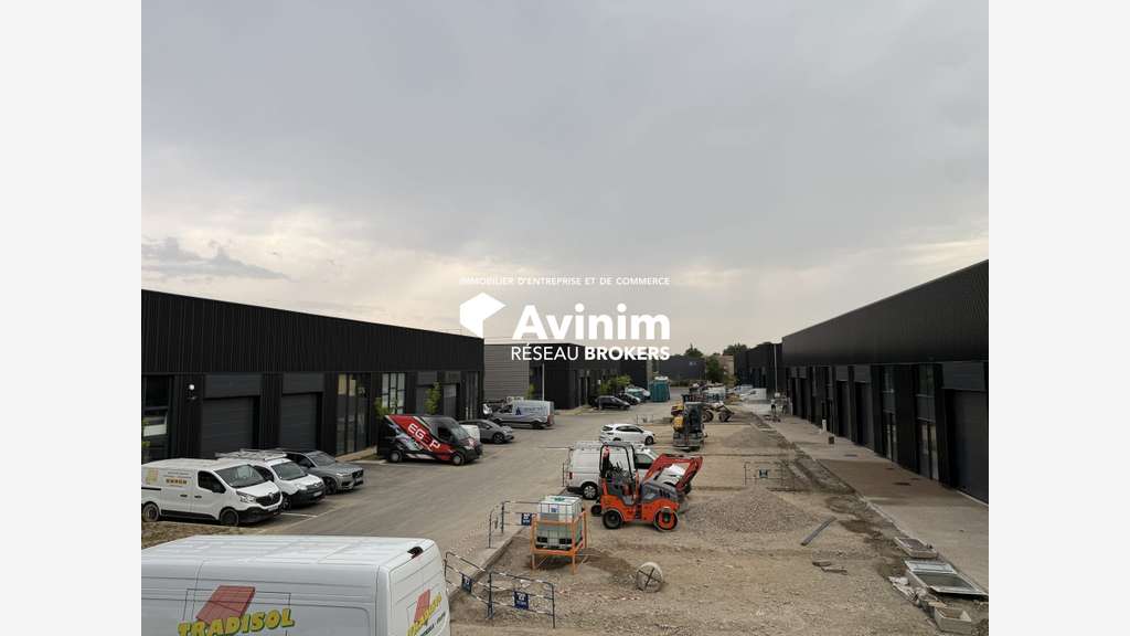 Locaux d'activités - TREVOUX - MANDAT 9513