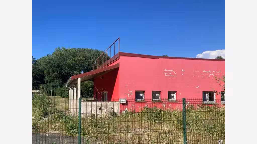 Local d'activité 220m² à vendre à Valdoie
