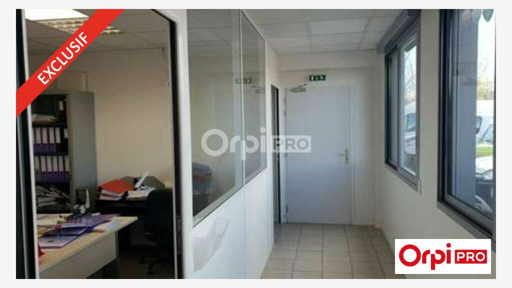 AV bâtiment de 843m² en partie loué à Alixan