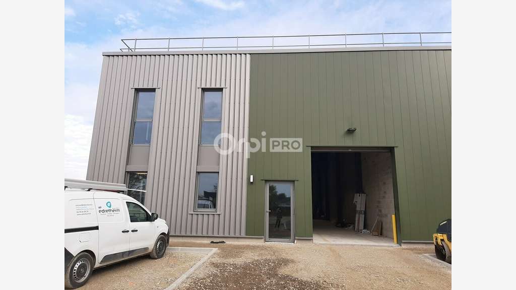 Local d'activité 300m² à vendre à Valence