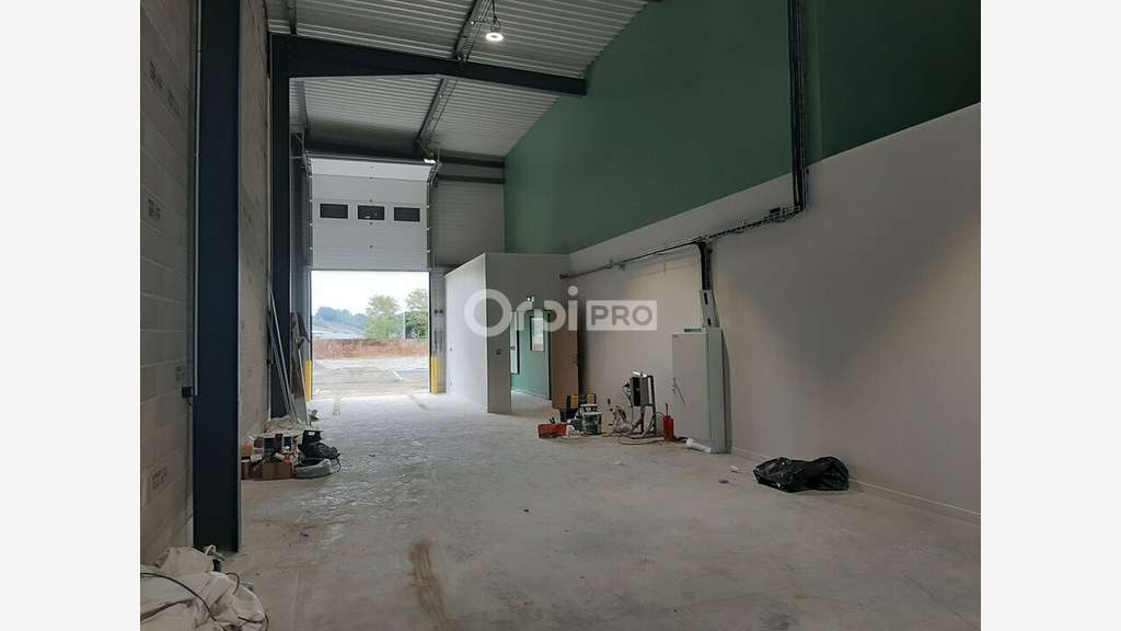 Local d'activité 300m² à vendre à Valence
