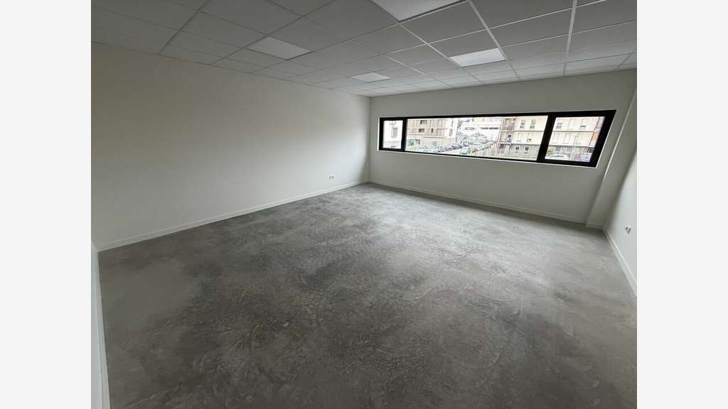 Vente locaux 133m² sur le secteur Valence Sud