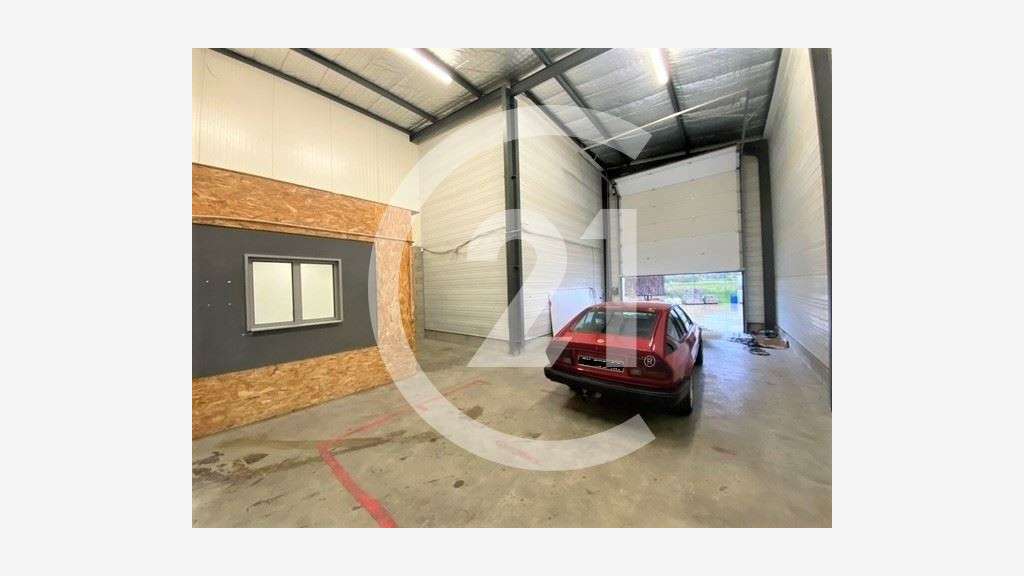 AV bâtiment d'activité 470m² à Portes les Valence