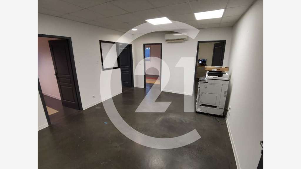 AV bâtiment d'activité 470m² à Portes les Valence