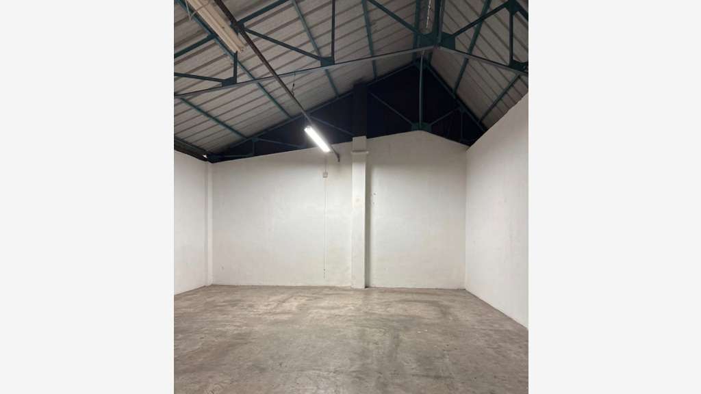 Vente bureaux et hangar bassin de Montbéliard