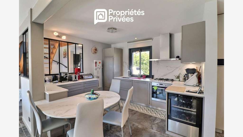 EXCLUSIVITE VALLIERES SUR FIER - Maison et
