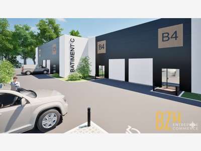 AV local d'activité 125m² à Vannes accès N165