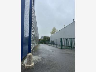 A vendre entrepôt 114m² à Vannes