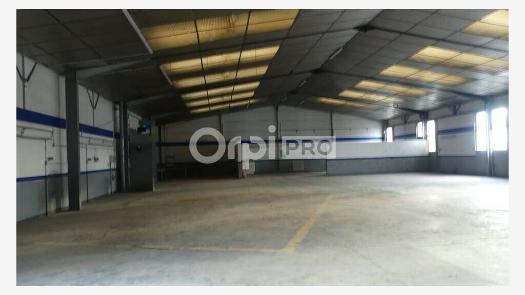 Entrepôt de 1355m² à vendre à Varennes Vauzelles