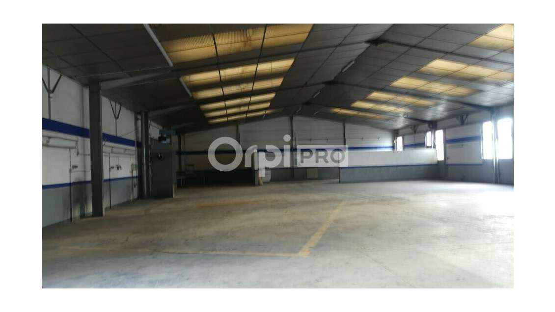 Entrepôt de 1355m² à vendre à Varennes Vauzelles