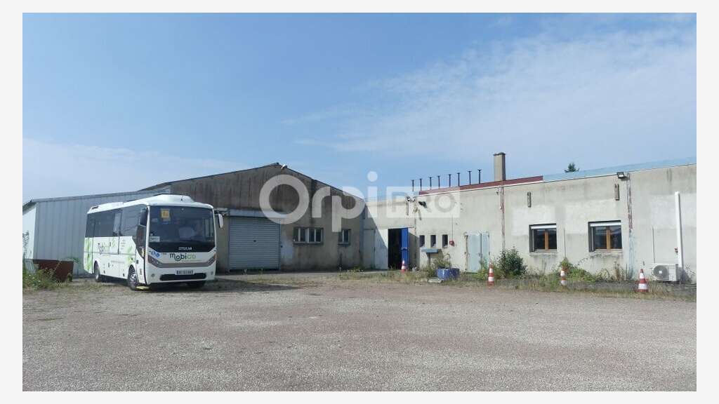 Entrepôt de 1355m² à vendre à Varennes Vauzelles