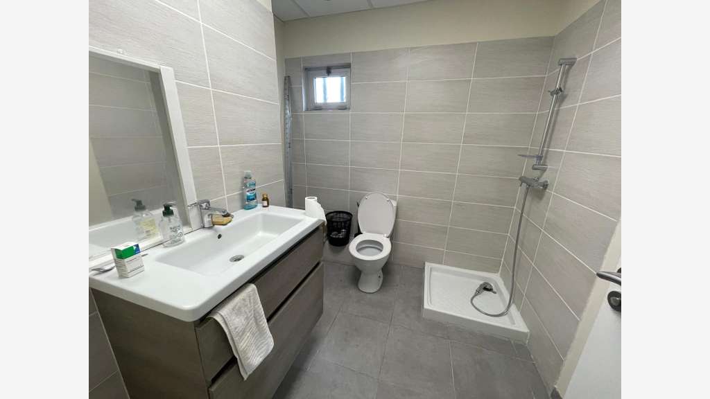 Vente locaux commerciaux 230m² ZAC Vauvert 30600