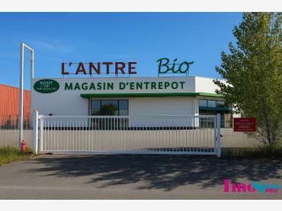 Vente local commercial 1380m² Beychac et Caillau