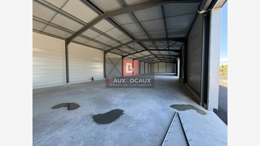 Local d'activité 660m² à vendre à Vedène accès A7