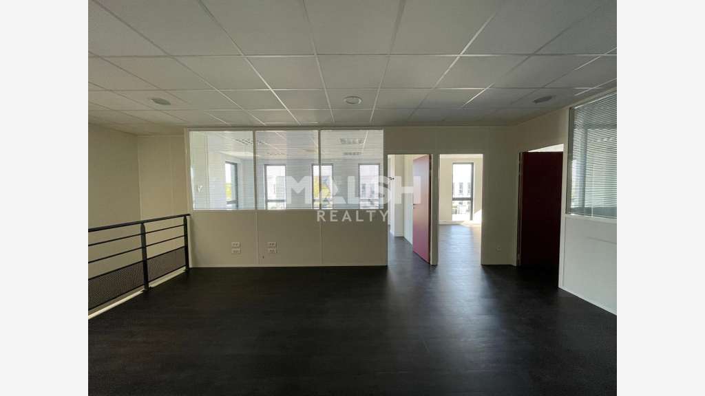 Local d'Activités à VENISSIEUX - A VENDRE OU A LOU