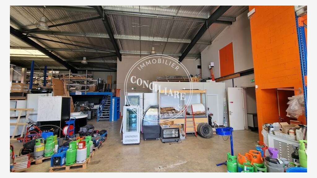 Local d'activité 1200m² à vendre à Verfeil