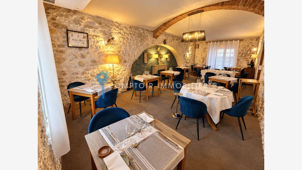 EN EXCLUSIVITÉ HÔTEL-RESTAURANT DE CHARME MURS