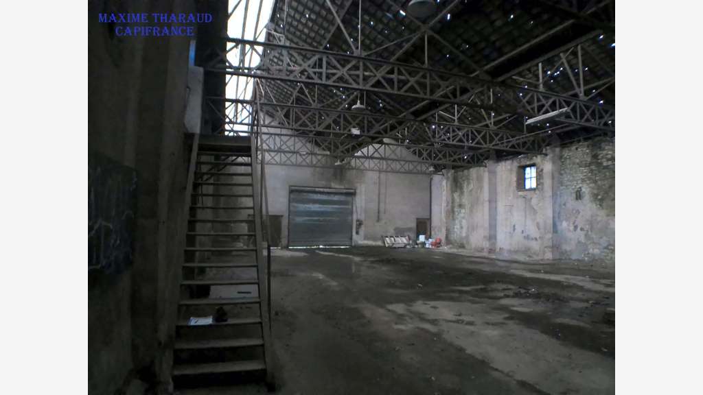 A vendre local industriel de 2231m² à Vierzon (18)