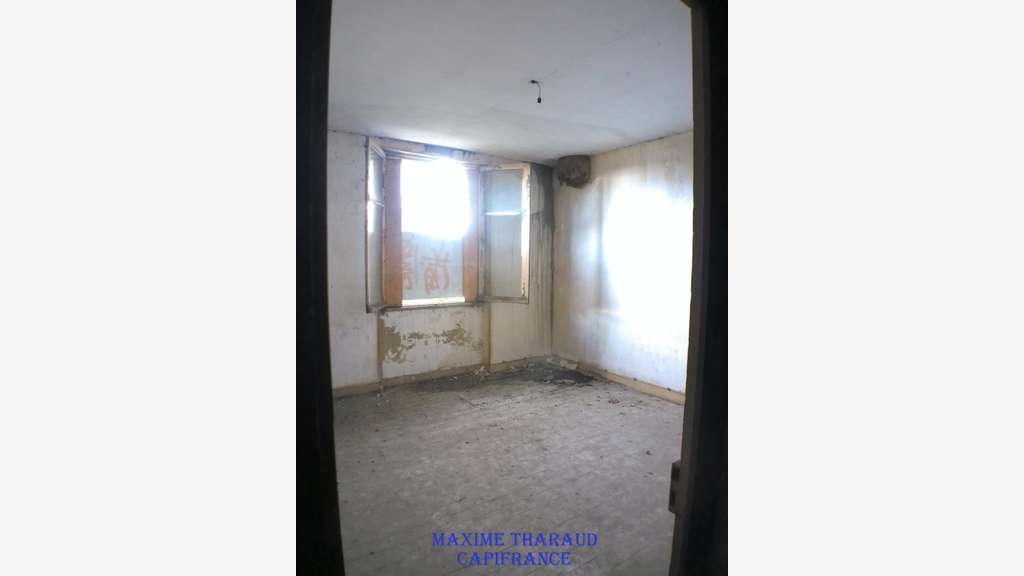A vendre local industriel de 266m² à Vierzon (18)