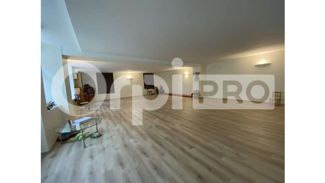 Vente local d'activité 107m² à Villefranche/Saône