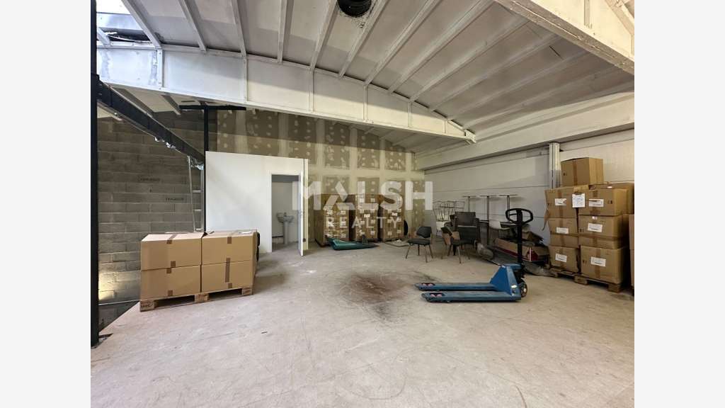 AV locaux d'activités 435m² à Villefranche/Saône