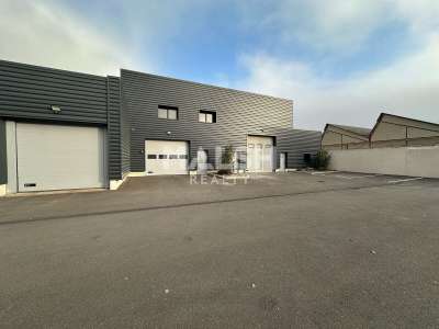 AV locaux d'activités 435m² à Villefranche/Saône