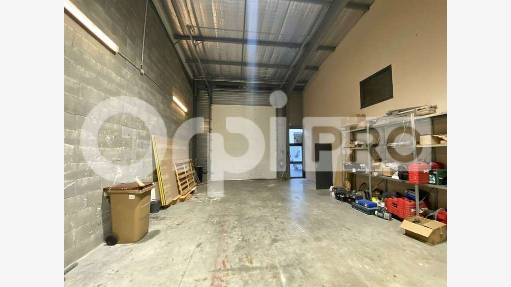 Local d'activité 570m² à Villefranche sur Saône