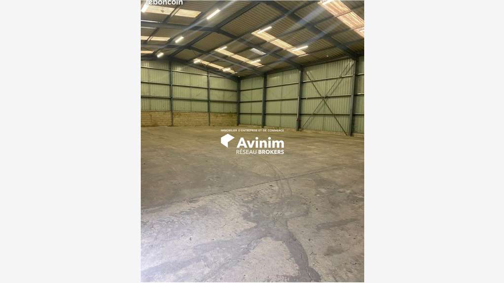 Entrepot de 600m² a Vendre