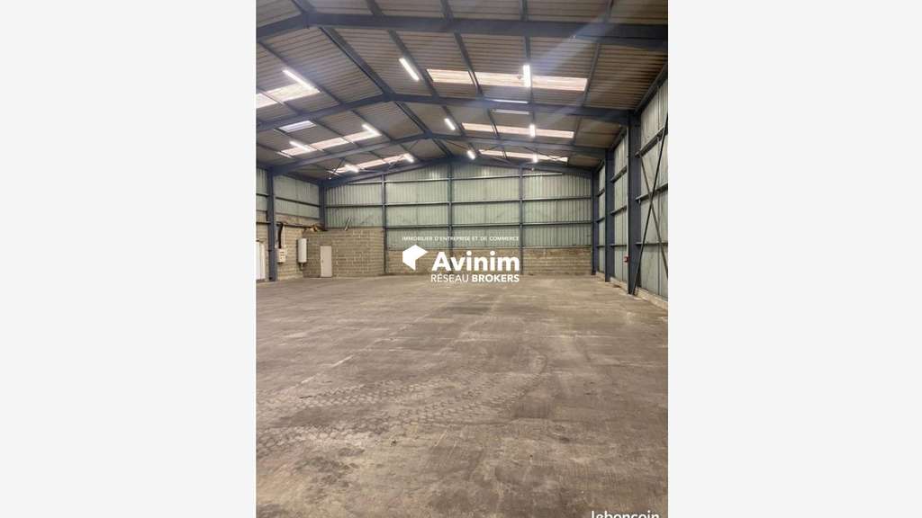 Entrepot de 600m² a Vendre