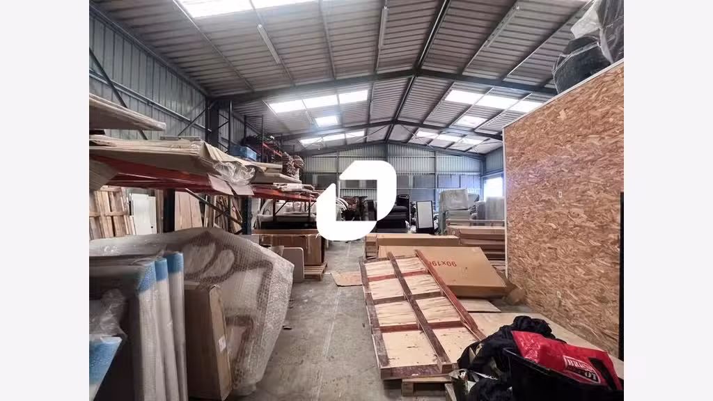Vente Local d'activité 800m² Villenoy