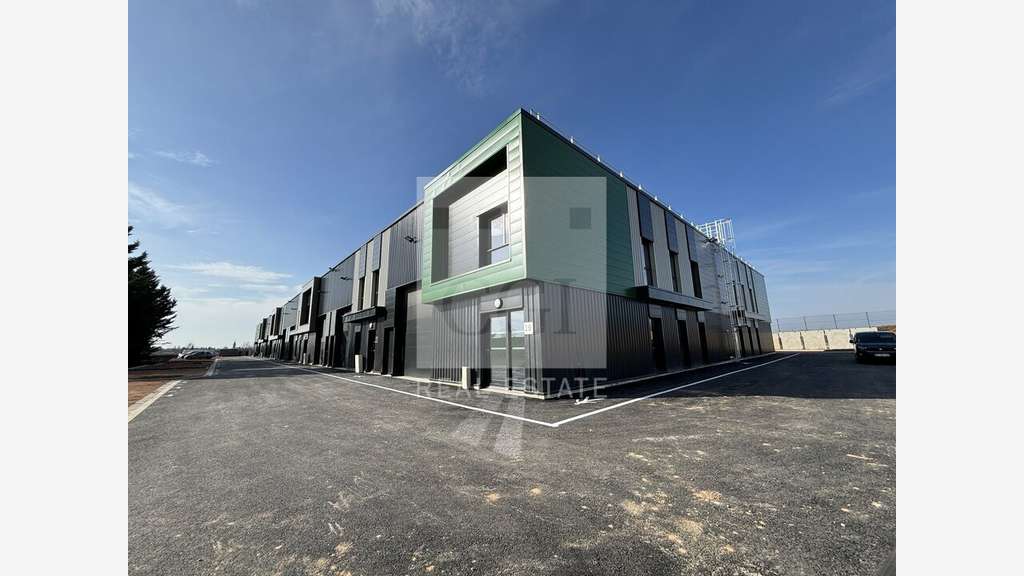 Locaux d'activité à vendre à Villette-d'Anthon
