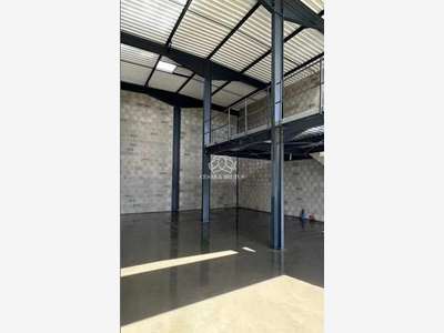 Vente local d'activité en ZI Est Lyonnais  