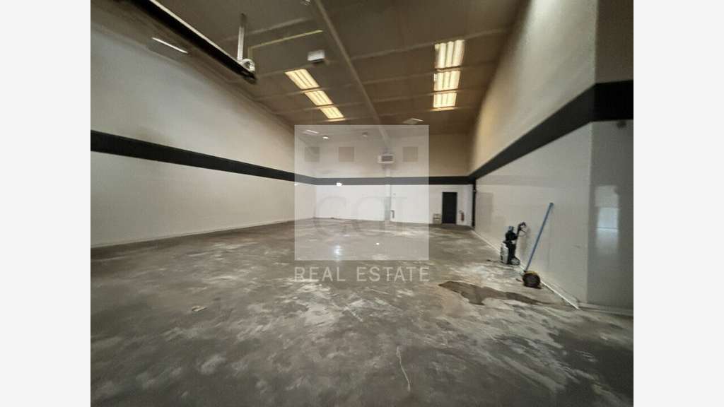 Local d'activité 2600m² à vendre à Villeurbanne