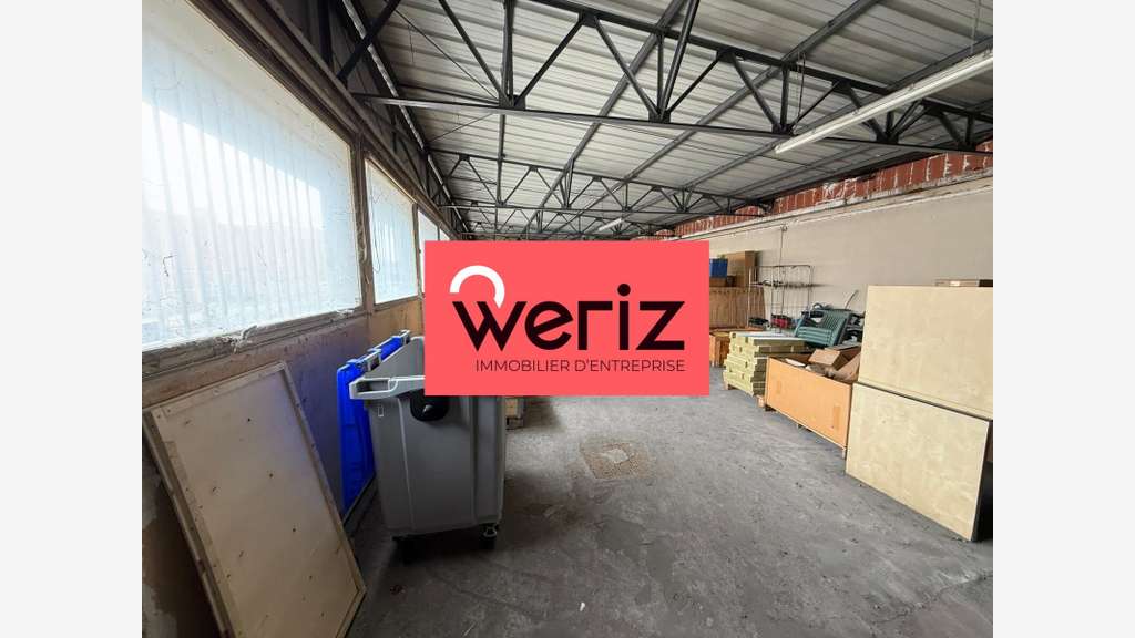 Locaux d'activité  850m² non divisible à Vitrolles